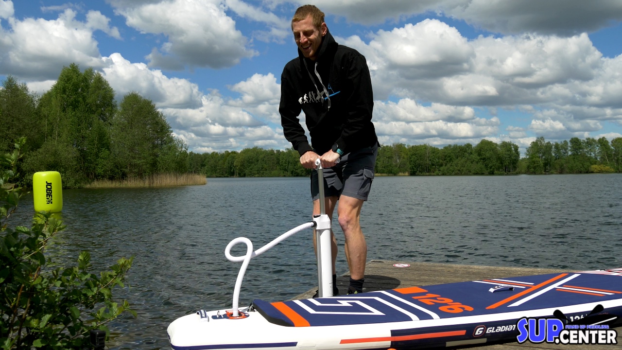 SUP Handpumpen Die besten Pumpen für aufblasbare SUPBoards im Vergleich SUP Center